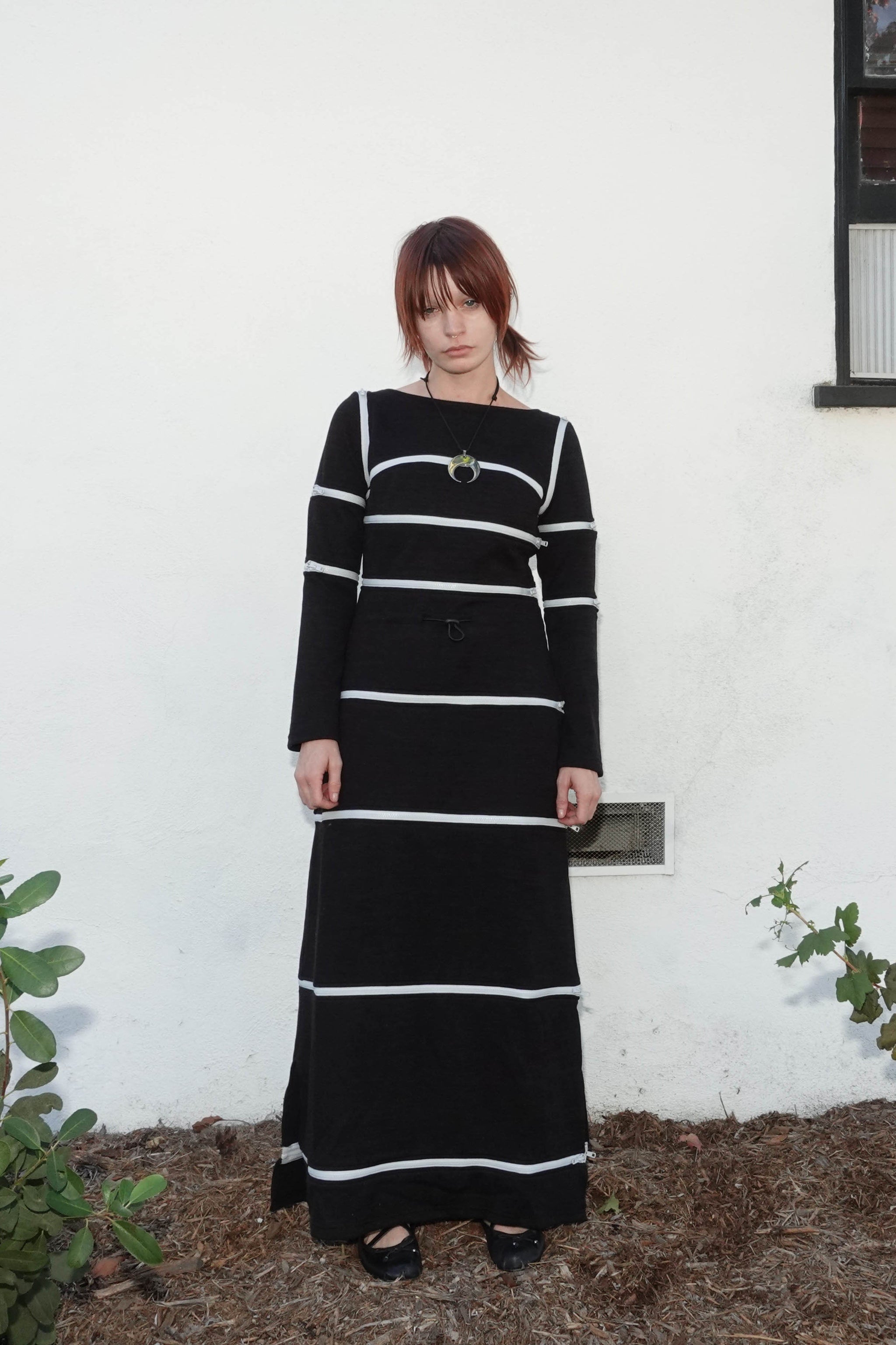 40-in-1 Black Zip-Off Convertible Dress – TUNNEL VISION