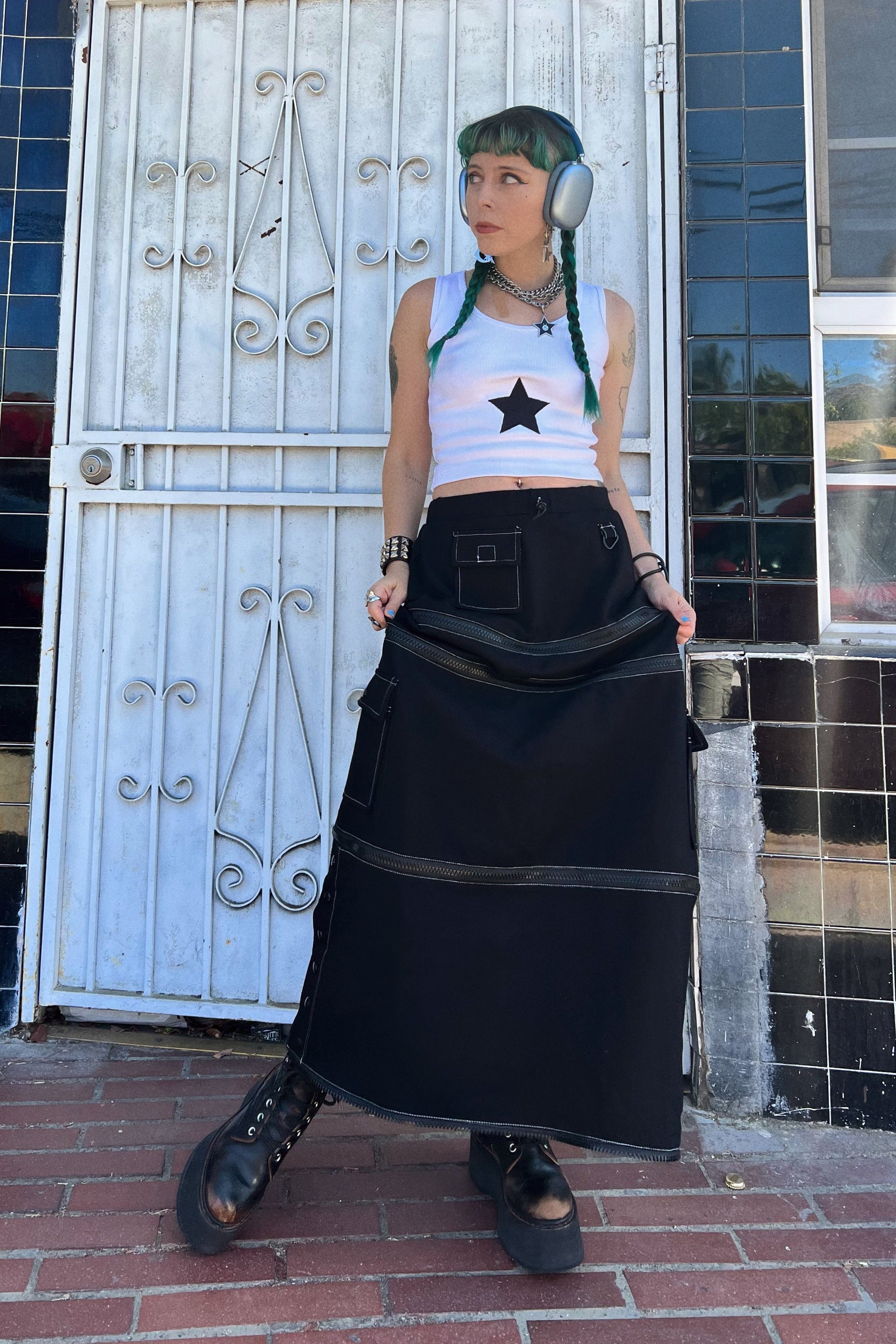 Black Carmen 5-in-1 Convertible Cargo Skirt – SHOP TUNNEL VISION