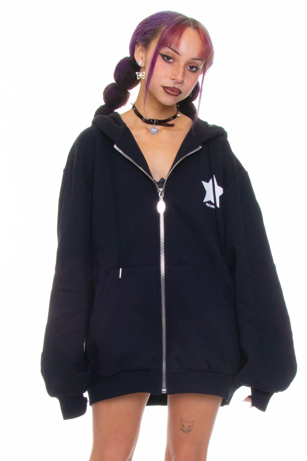 Ditch the Frumpy Look, Make Oversized Hoodie The Star