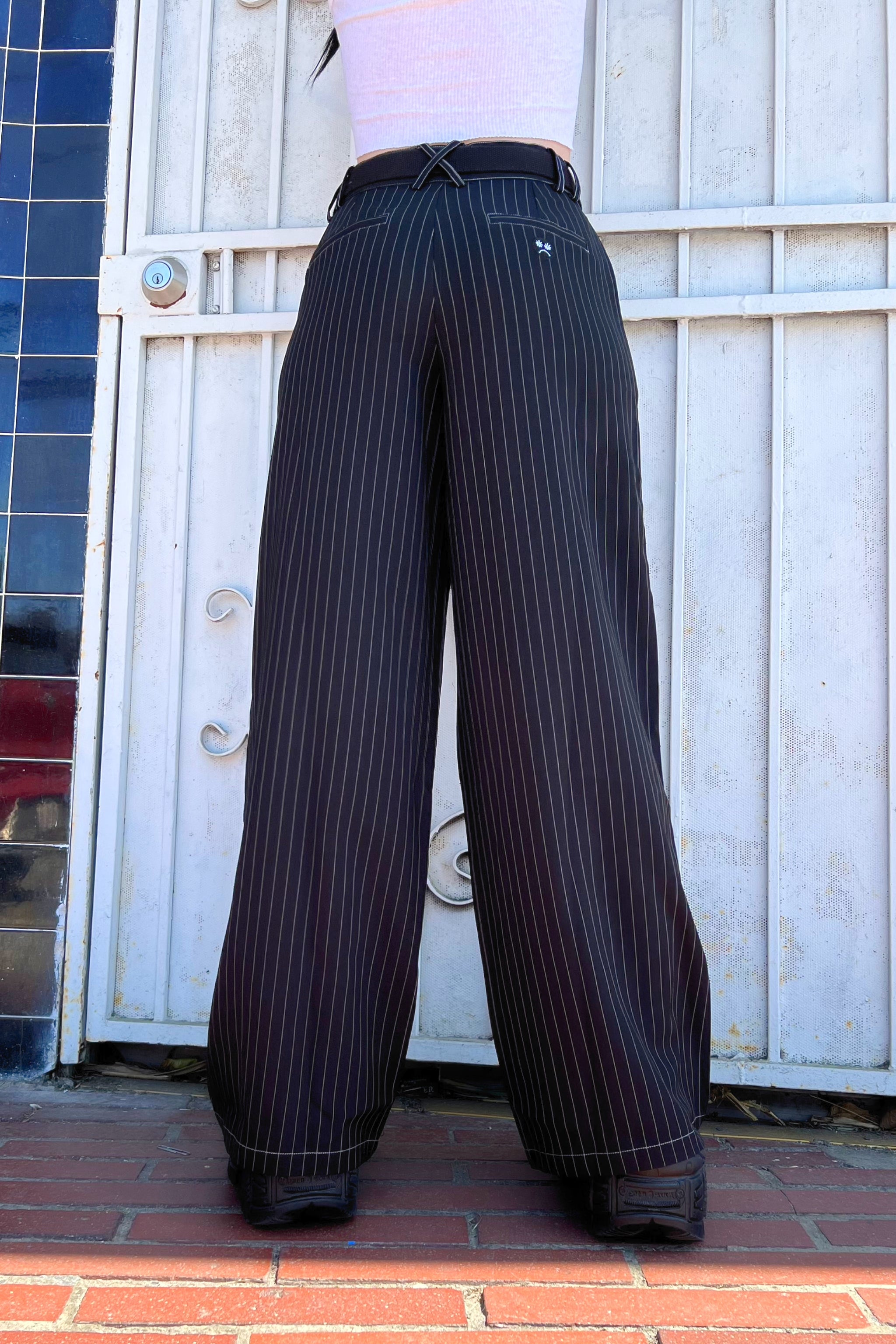 Pinstripe wide leg pants outlet